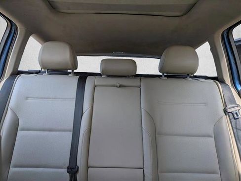 Used 2016 Volkswagen Golf SE w/ Lighting Package image 15