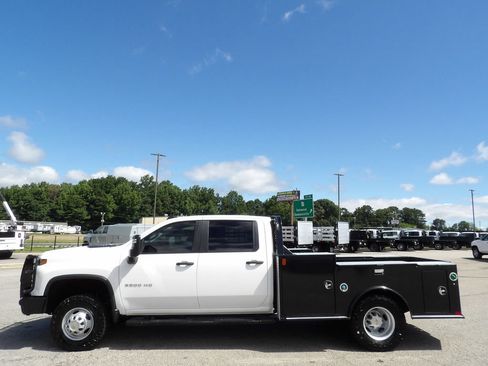 Used 2025 Chevrolet Silverado 3500 W/T w/ WT Convenience Package AWD/4WD image 73