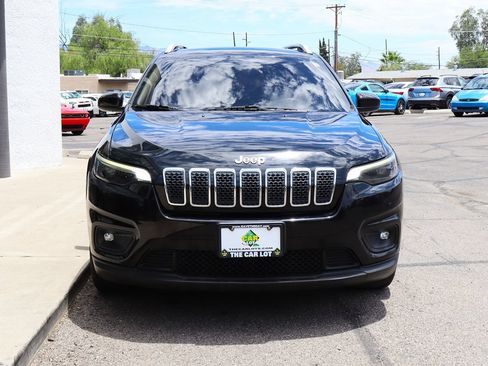 Used 2019 Jeep Cherokee Latitude w/ Popular Appearance Group FWD image 16
