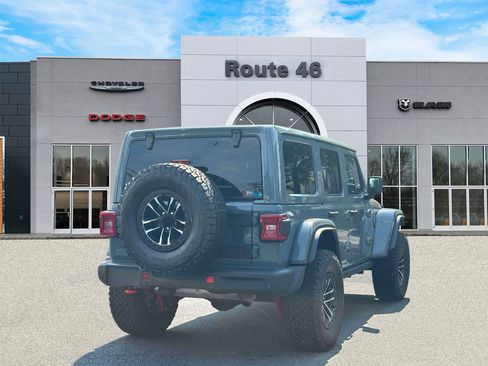 Used 2025 Jeep Wrangler Unlimited Rubicon AWD/4WD image 5