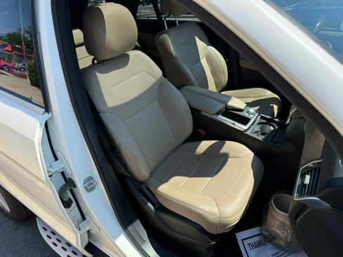 Used 2015 Mercedes-Benz ML 350 4MATIC w/ Premium 1 Package image 8