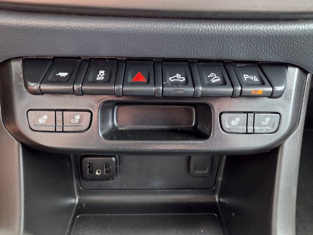 Used 2020 Chevrolet Colorado Z71 RWD image 28