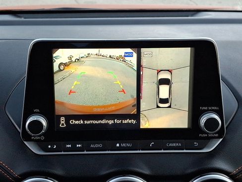 Certified 2021 Nissan Sentra SR w/ SR Premium Package image 18