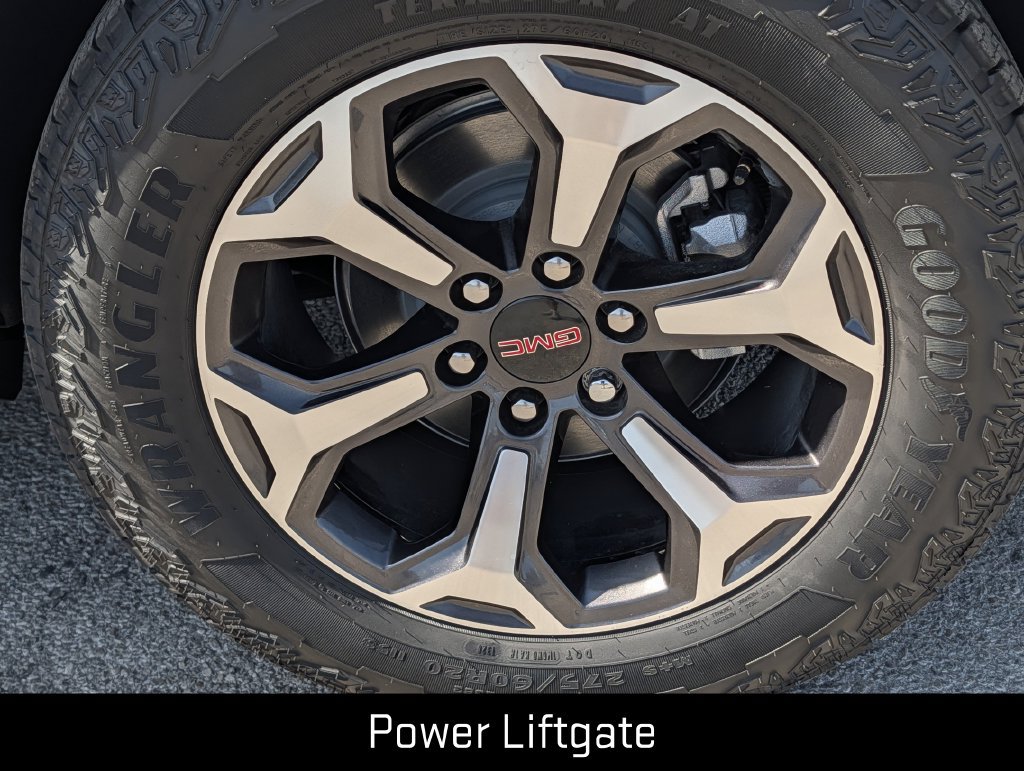 New 2026 GMC Yukon AT4 Ultimate w/ LPO, Floor Liner Package AWD/4WD image 9