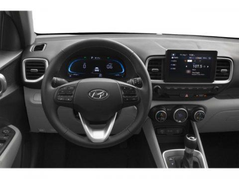 Used 2025 Hyundai Venue SEL FWD image 9