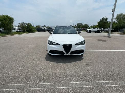 Used 2024 Alfa Romeo Stelvio Veloce AWD/4WD image 3