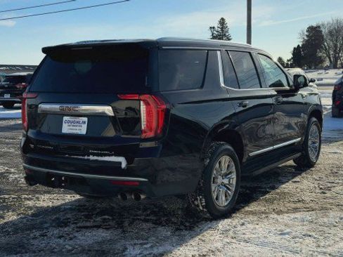 Certified 2023 GMC Yukon Denali w/ Advanced Technology Package image 8