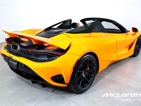 New 2026 McLaren 750S Spider RWD image 10