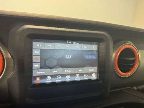 Used 2022 Jeep Gladiator Sport AWD/4WD image 28