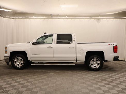 Used 2015 Chevrolet Silverado 1500 LT w/ LT Convenience Package AWD/4WD image 2