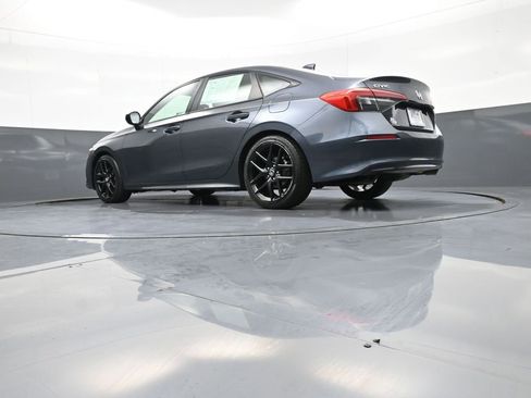 Used 2023 Honda Civic Sport image 31