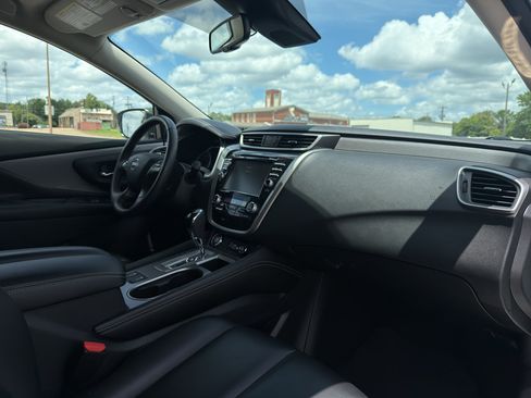 Certified 2024 Nissan Murano SV w/ SV Midnight Edition Package FWD image 20