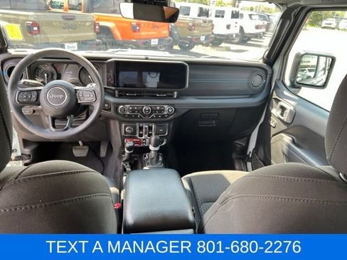 Used 2024 Jeep Wrangler Unlimited Rubicon 4xe w/ Capability Package AWD/4WD image 43