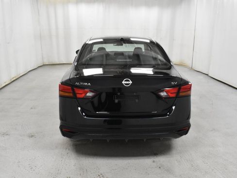 Used 2023 Nissan Altima 2.5 SV image 6