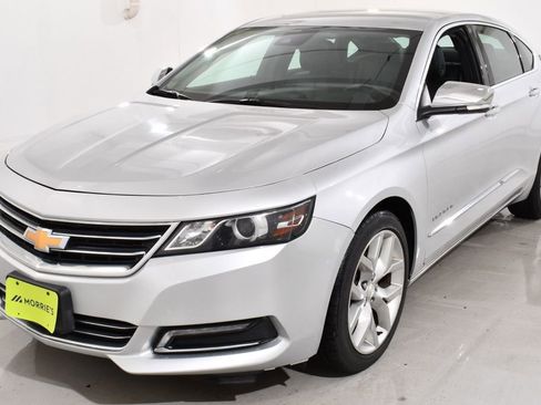 Used 2016 Chevrolet Impala LTZ FWD image 2
