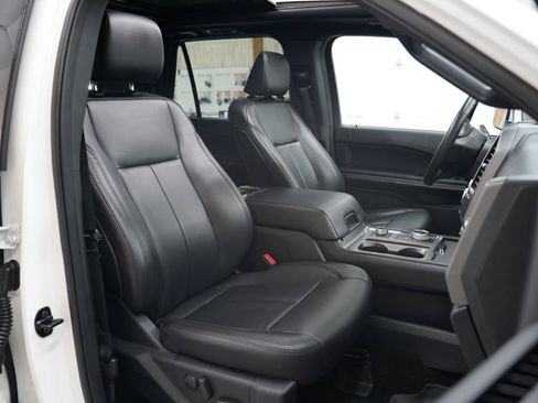 Used 2021 Ford Expedition XLT AWD/4WD image 30