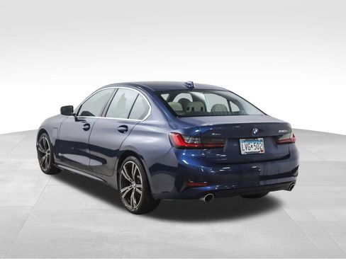 Used 2021 BMW 330e xDrive w/ Convenience Package image 3