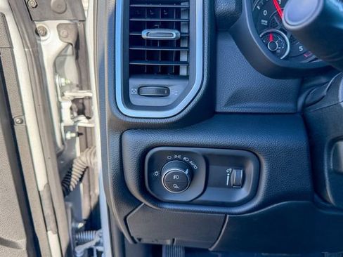 New 2026 RAM 2500 Big Horn AWD/4WD image 21