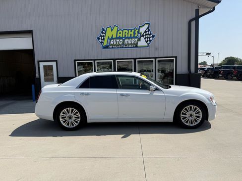 Used 2013 Chrysler 300 C w/ Light Group AWD/4WD image 9