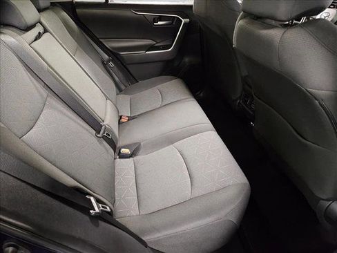 Used 2025 Toyota RAV4 XLE AWD/4WD image 18