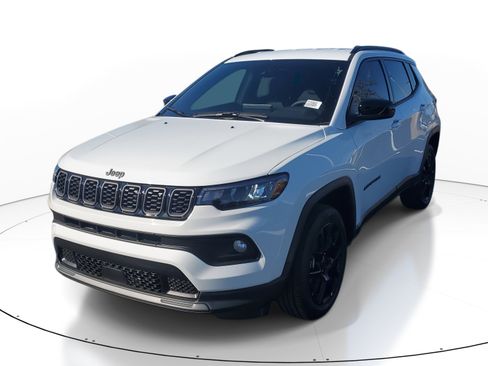 New 2026 Jeep Compass Latitude image 2