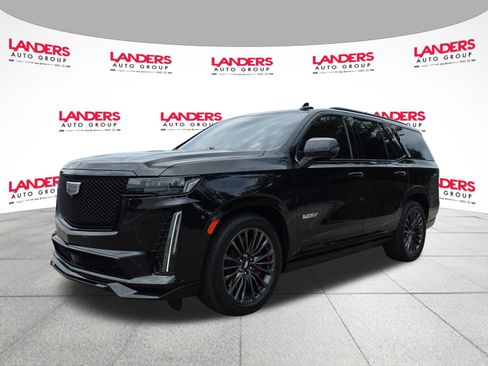 Used 2023 Cadillac Escalade V w/ LPO, ONYX Package AWD/4WD image 7