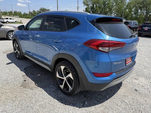 Used 2017 Hyundai Tucson Sport FWD image 5