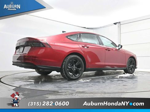 New 2025 Honda Accord SE image 22