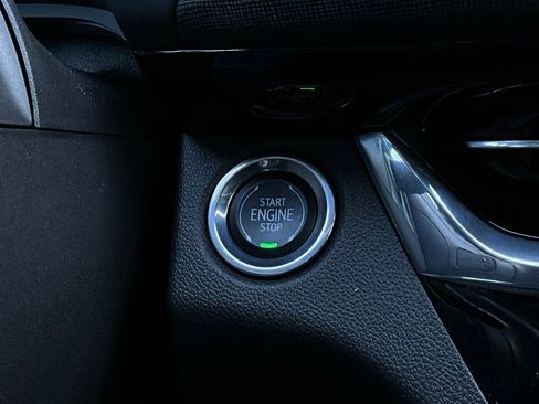 Used 2025 Buick Envista Sport Touring image 26