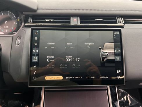 Used 2026 Land Rover Range Rover Velar Dynamic SE AWD/4WD image 24