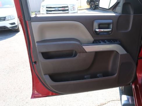 Used 2018 Chevrolet Silverado 1500 LT w/ All Star Edition image 19