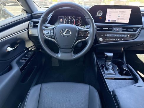 Used 2023 Lexus ES 350 w/ Accessory Package (Z2) image 26