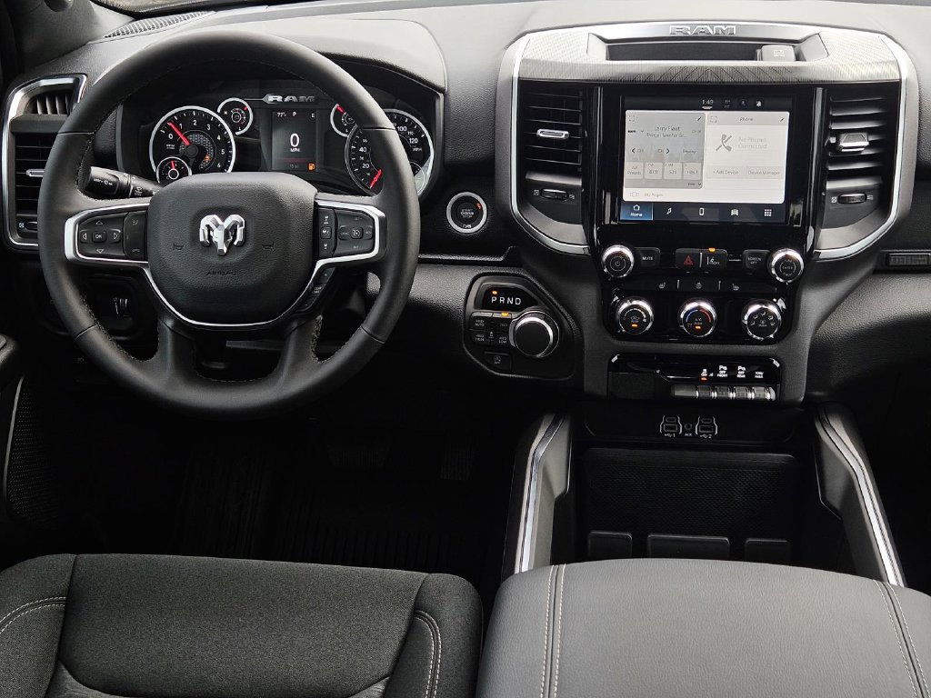 Used 2026 RAM 1500 4x4 Crew Cab image 38