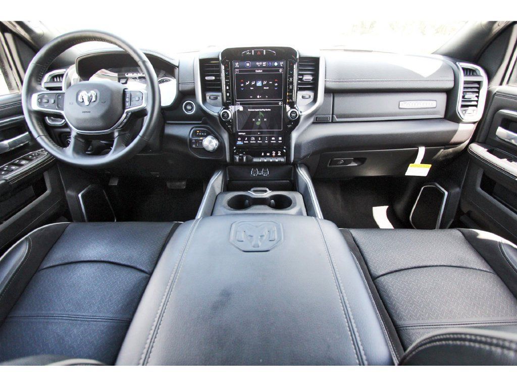 Used 2024 RAM 2500 Laramie w/ Night Edition AWD/4WD image 8
