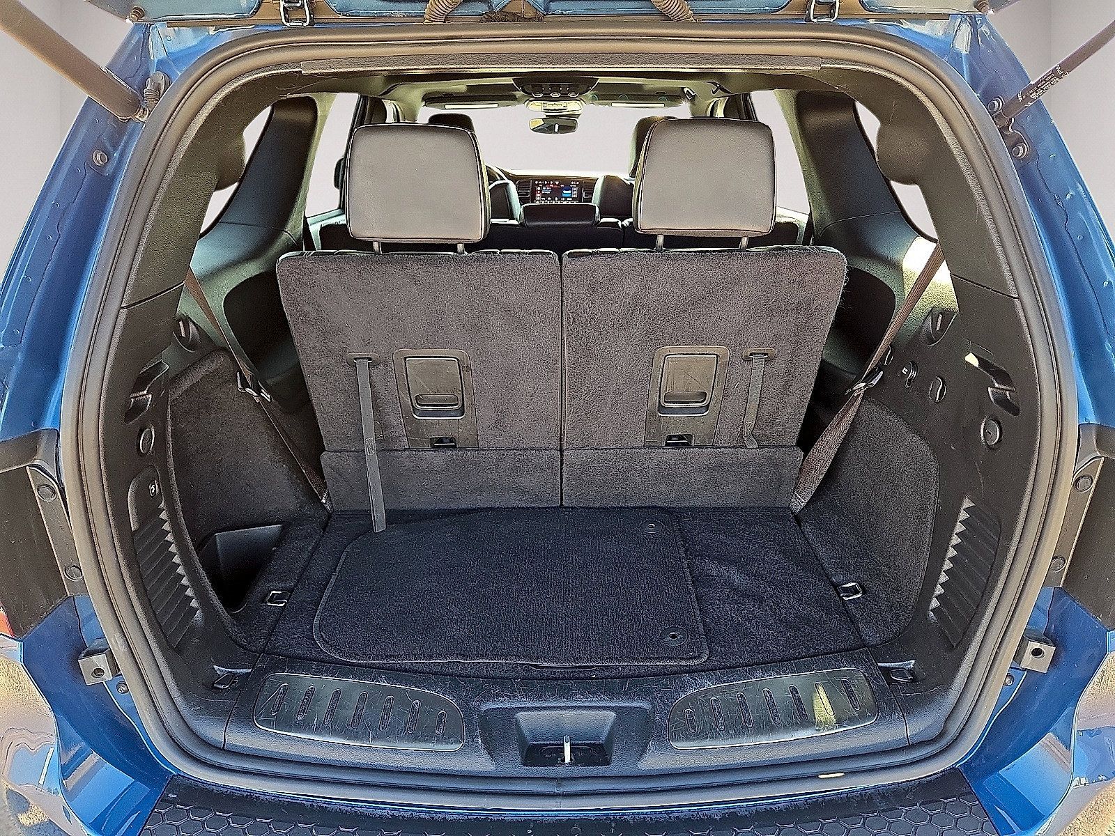 Used 2025 Dodge Durango GT AWD/4WD image 13