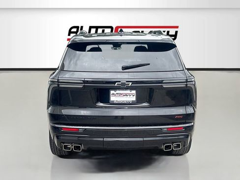 Used 2024 Chevrolet Traverse RS w/ LPO, Floor Liner Package AWD/4WD image 6