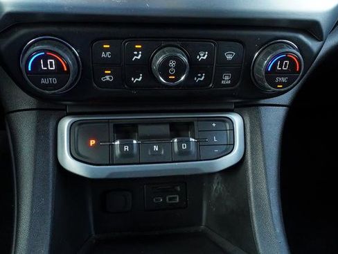 Used 2023 GMC Acadia SLE w/ Driver Convenience Package image 19