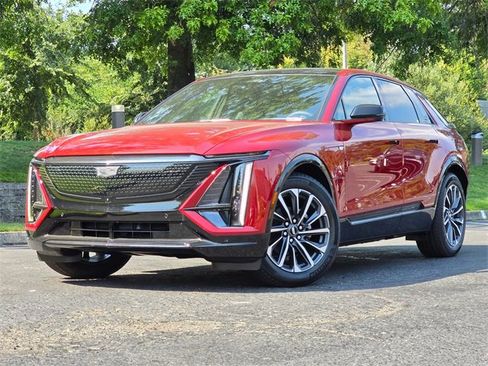 New 2025 Cadillac Lyriq Sport image 2