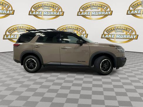 Used 2023 Nissan Pathfinder Rock Creek AWD/4WD image 4