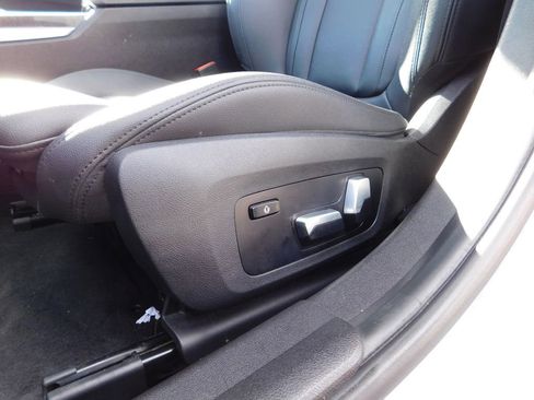 Used 2021 BMW 330e xDrive w/ Driving Assistance Package image 17