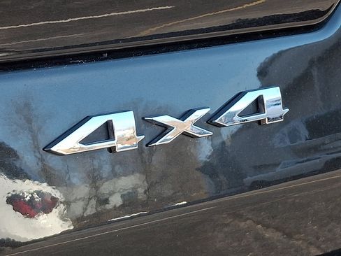 Certified 2023 Jeep Grand Cherokee Limited image 32