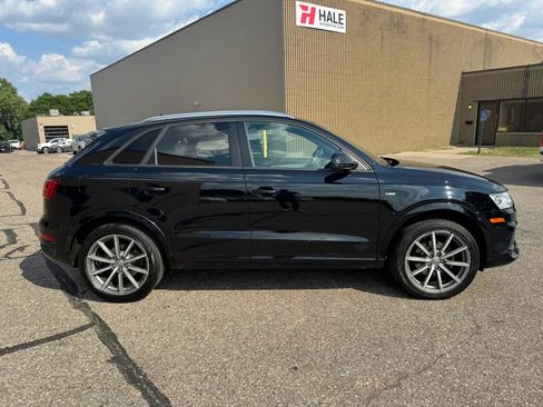 Used 2018 Audi Q3 2.0T Premium AWD/4WD image 11