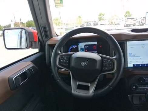 Used 2024 Ford Bronco Outer Banks AWD/4WD image 9