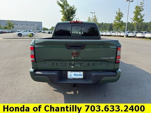 Used 2022 Nissan Frontier PRO-4X w/ Technology Package AWD/4WD image 6