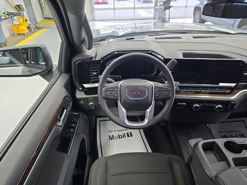 New 2026 GMC Sierra 1500 Elevation image 12