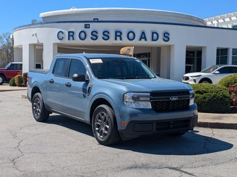 Certified 2024 Ford Maverick XLT image 1