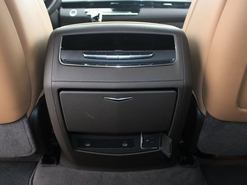 Used 2024 Cadillac Escalade Sport image 32