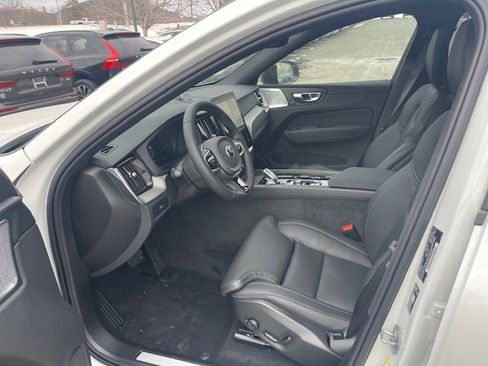 New 2026 Volvo XC60 B5 Ultra w/ Climate Package image 7