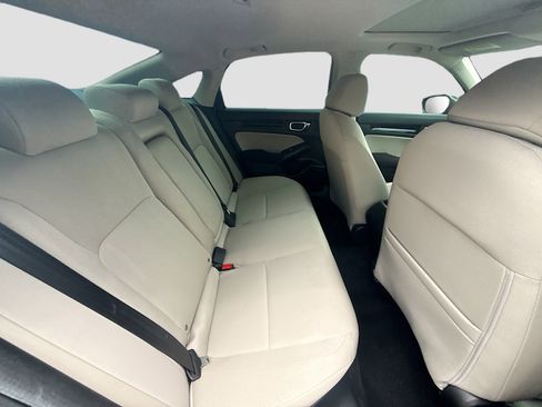 Certified 2024 Honda Civic EX image 27