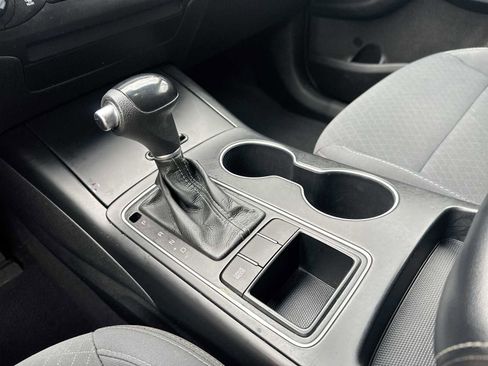 Used 2017 Kia Sorento LX image 29